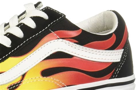 によって Vans Old Skool Color Flame メンズの通販 By ブランド古着買取販売バズストア ラクマ店｜ヴァンズなら