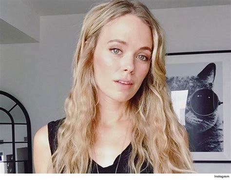 Sleepy Hollow Star Katia Winter Files For Divorce Off With His