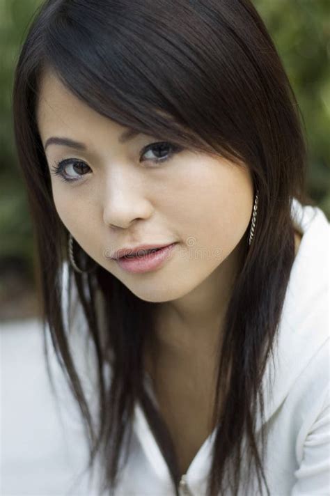Asiatische Frau Stockfoto Bild Von Baumuster Aufflackern