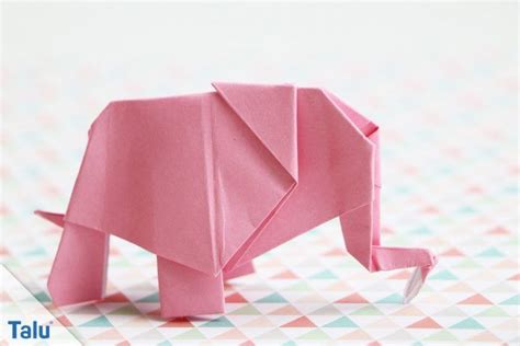 Vergessen sie nicht, lesezeichen zu setzen tiere falten anleitung zum ausdrucken mit ctrl + d (pc) oder command + d (macos). Origami Elefant falten - Anleitung + Vorlage für Papier ...