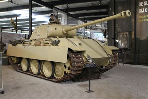 Německý Střední Tank Pzkpfw V Panther Ausf G Cobi 2713 World War Ii