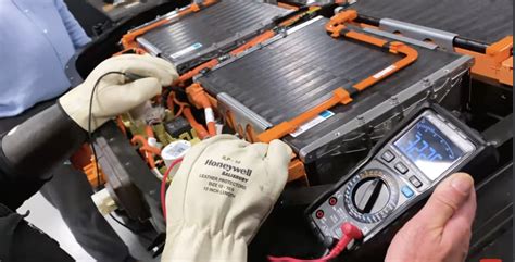 How Long Should A Mach-E Battery Last? 2