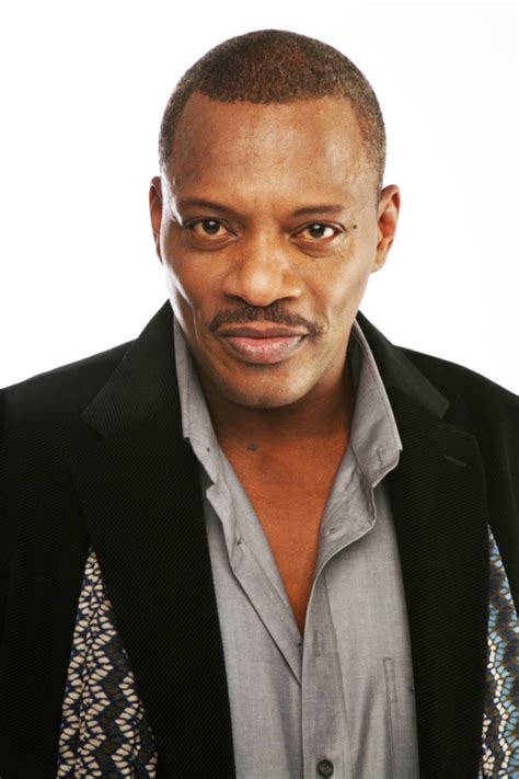 singer alexander o neal to perform at travel convention