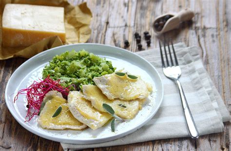 Come fare le scaloppine di pollo? Fettine Sottili di Petto di Pollo Bio | Fileni Carni Italiane