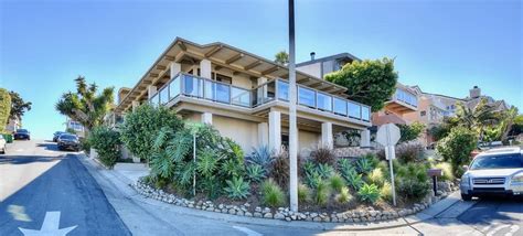 Maybe you would like to learn more about one of these? 990 Santa Ana St, Laguna Beach, CA 92651, USA