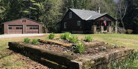 The hart's content design is one of meadowlark's favorites and is an amish built log. Log Cabin New Hampshire 1 - Cabin Obsession