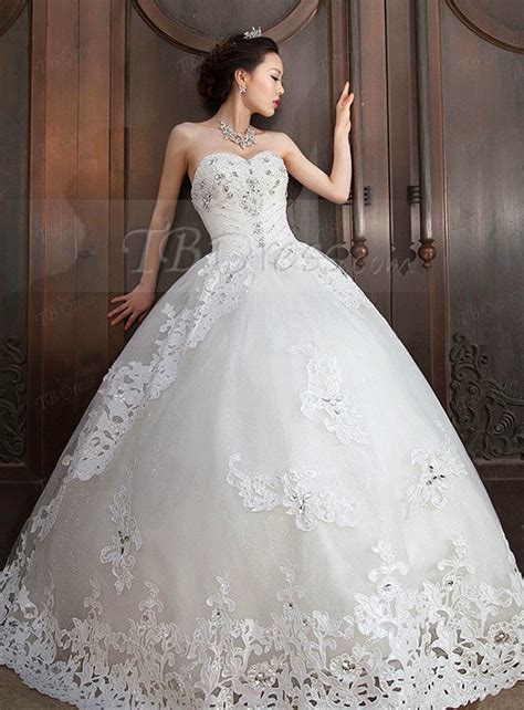 Il matrimonio, purtroppo, non è più quello di una volta e spesso i ragazzi lo affrontano. Sweet Beautiful Girl: TBDress - Abiti da sposa economici