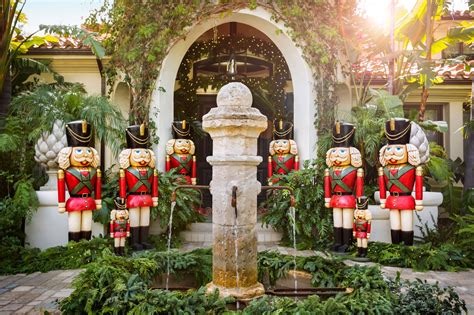 If you are looking for different home decor ideas and want to design your house like the one of your favourite celeb lives in, this is the best place to be. You'll Never Believe What Kris Jenner's Favorite Christmas ...