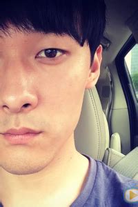 카피툰은 네이버웹툰 다음웹툰 카카오웹툰 레진코믹스 짬툰 투믹스 탑툰 만화책 미리보기 및 다시보기를 제공합니다. 張雨劍個人資料簡介_張雨劍圖片寫真_生活照_家庭背景-明星庫劇情網