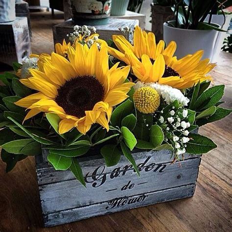 Imagen relacionada | Arreglos florales de girasol, Arreglos florales