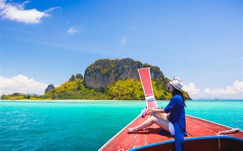 Thailand Catat Kunjungan Wisatawan Asing Selama Oktober Merosot Tajam ...