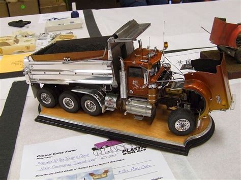 Custom tamiya 1/14 r/c globeliner truck futaba transmitter brushless motor esc. 70 best images about RC TRUCKS and MODELS on Pinterest | Peterbilt 389, Radios and Models