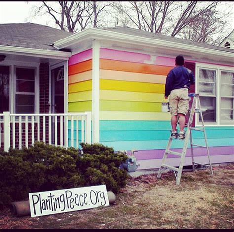 Westboro Baptist Church Rainbow House