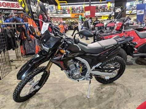 Honda lists the 2016 crf250l for $4,999, just a skosh cheaper than yamaha's $5,190 sticker on the xt250, but i don't expect that to be a dealmaker/breaker by any means, and the main difference to buyers should be how you plan to use it. New Inventory|2019 Honda CRF250L