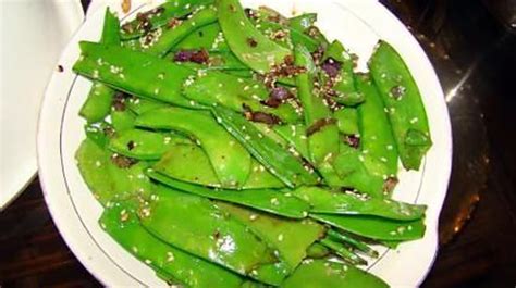 Pois mangetout sautés aux graines de sésame Recette