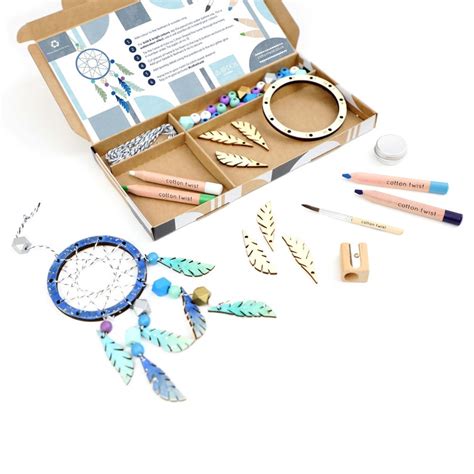 Make Your Own Dreamcatcher Craft Kit Activity Box Etsy