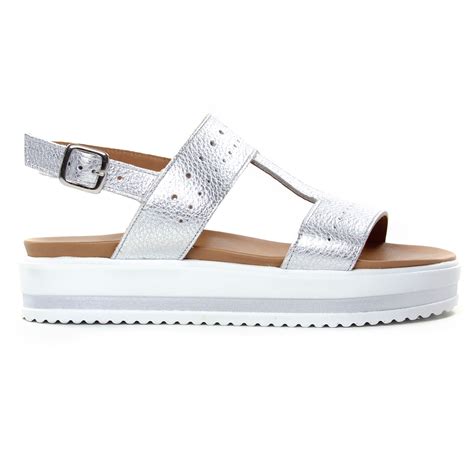 Comparez et achetez des chaussures argentées pour femme pas cher sur shopalike.fr. Scarlatine 44562 C Silver | sandale compensées gris argent ...