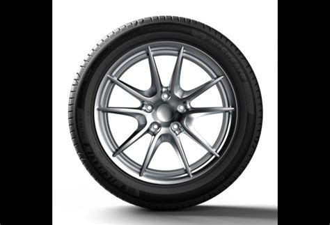 Check out the nearest on dry surfaces the michelin primacy suv tyre brakes 1.9 metres shorter than the previous generation and 3.8 metres shorter against competitors' tyres.** La nueva Michelin Primacy 4, llega a México en ...