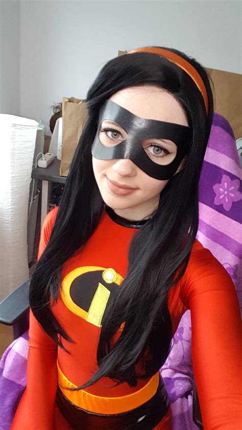 Violet Parr The Incredibles By Mirana R Cosplaygirls