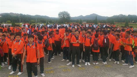 Kool langkawi, kedah, malaisia smk tunku putra padang matsirat aadress. SMK TUNKU PUTRA, BATU PAHAT: GOTONG ROYONG PERDANA SMK ...