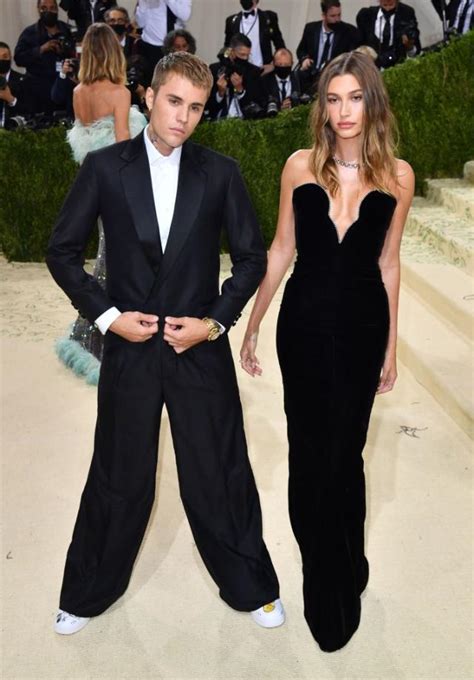 Justin Bieber Wears Oversized Pants By Maison Drew At The 2021 Met Gala