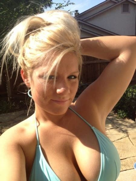 Milf Bikini Cleavage Busty Selfie Myzpics 15006 The Best Porn Website