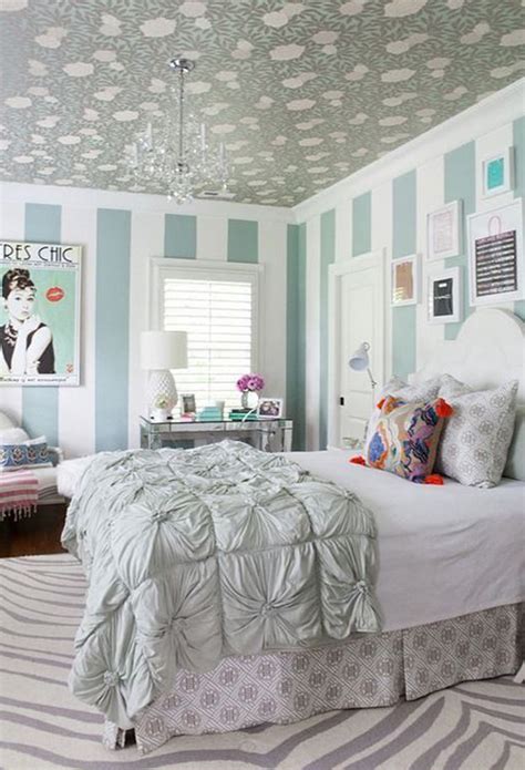 I finally had the chance today to try to get you some quality pics of a room i just completed. teenage-girl-bedroom-wallpaper