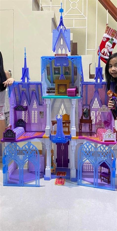 Disney Frozen 2 Castle Hobbies And Toys Toys And Games On Carousell