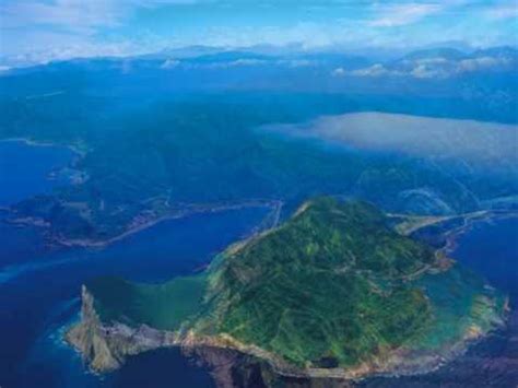 It is located on the western bank of the paraguay river southwest of asunción, paraguay. Beautiful Taiwan Formosa Enchanting Scenery - Up to the Mountain 美麗 台灣 風情景色 - YouTube
