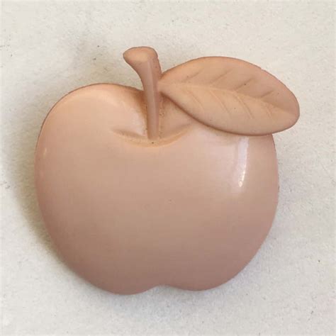Retro Plastic Pink Apple Broochs