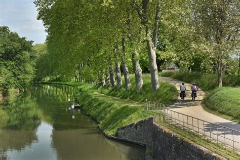Alquiler de barcos por europa sin licencias. The Canal du Midi by bike from Toulouse to Carcassonne