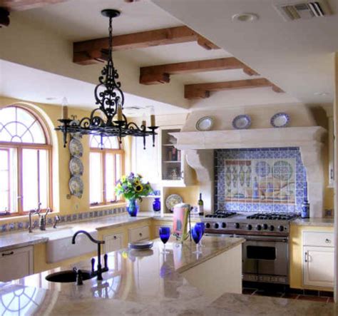 Spanish style kitchens make use of white walls, mainly because the white walls give the room a bright, alluring look. I love the Spanish tiles | Spanish style kitchen, Spanish ...