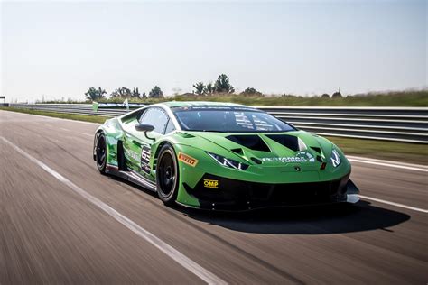 Lamborghini Huracan Gt Evo Racer Ready To Tear Up The Track Carbuzz