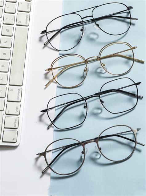 The Right Eyeglasses For Men Based On The Face Shape