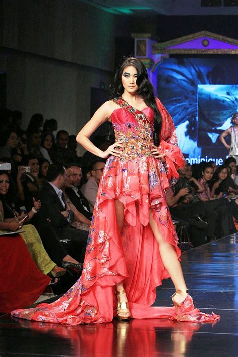(kegiatan ini lebih membosankan daripada kegiatan sebelumnya.) this blog is more useful than another one. Model Kebaya Dress Glamour 2017 | Gaun formal panjang ...