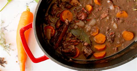 Daube de sanglier au vin rouge