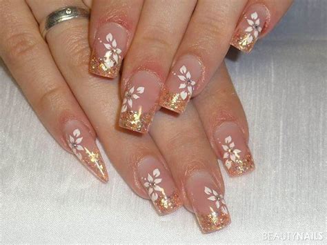 42 herrliche sommernägel 2020 müssen sie ausprobieren. 55+ Spitze Nägel und Stilettos Bilder mit Nageldesign