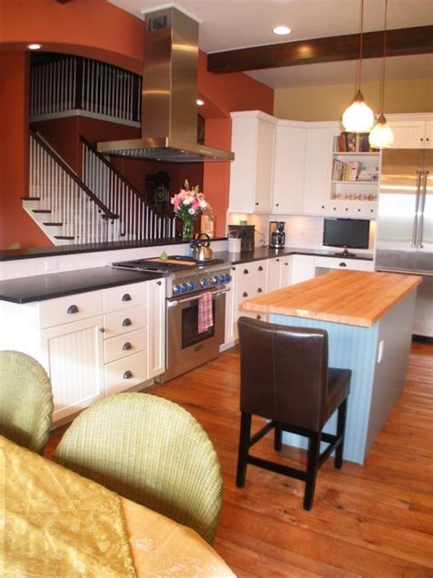 There are three levels of decorative trim and upgrade options: Medallion Cabinetry in New Construction - Traditional ...