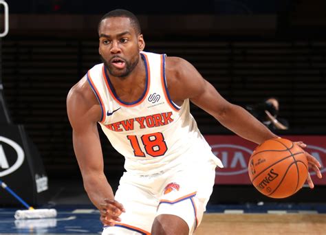 Youngin @spidadmitchell is tough . Knicks 3-point specialist Alec Burks set to return to lineup