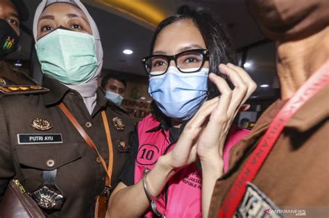 Ketua komisi kejaksaan, barita simanjuntak, menyebut jaksa pinangki sirna malasari — yang telah ditetapkan sebagai tersangka— tidak memiliki kewenangan dalam menentukan dihentikan. MENAKSIR-BIAYA-RHINOPLASTY-PINANGKI-DI-KLINIK-OPERASI ...