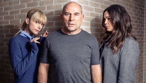 Elle met en scène un duo de femmes policières : Astrid et Raphaëlle : 5 bonnes raisons de regarder la ...