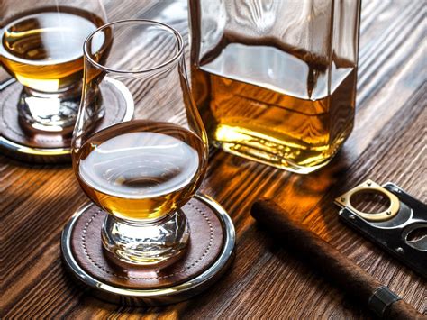 12 Best Whisky Glasses For 2020 [brand And Buyers Guide] Boss Hunting