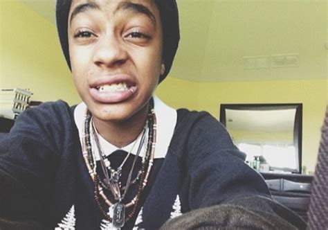 Robert sylvester kelly is an american singer and songwriter, who appears in the season nine episode, trapped in the closet. R Kelly's child reveals he is transgender: Jay Kelly 'kind ...