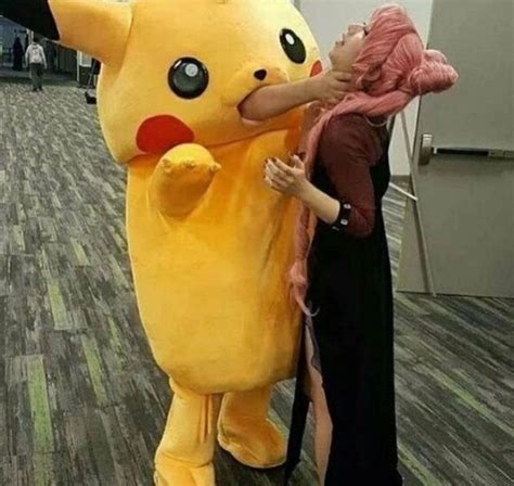 𝖇𝖎𝖟𝖆𝖗𝖗𝖊 𝖎𝖒𝖆𝖌𝖊𝖘 Bizarre Images Twitter Pikachu Memes Pokemon