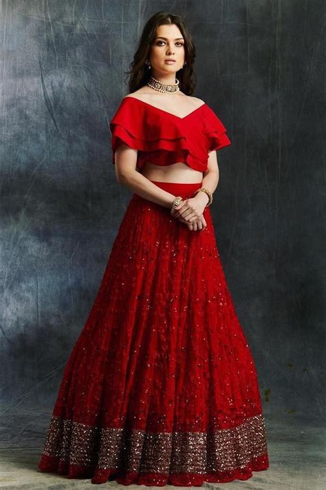 The average food and beverage costs for catering in 2020 were around $4,530, compared to $5,175 in 2019. Priyanka Chopra Sabyasachi Lehenga Cost + Similar Budget ...