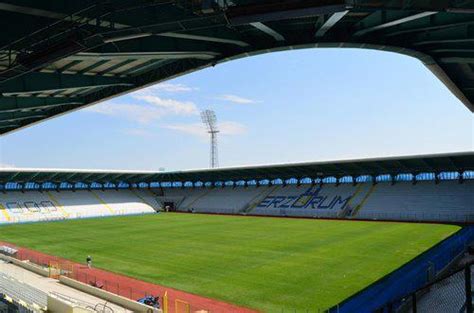 Yeni malatyaspor maçlarını oynadığı yeni malatya stadyumu'nun bozulan zeminini iyileştirmek için bakıma aldı. Erzurumspor Stadı / Stadyumlar Net Stadyum Projeleri ...