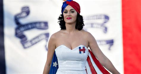 Katy Perry Shares ‘naked Voting’ Photo To Support Hillary Clinton Huffpost Uk Entertainment