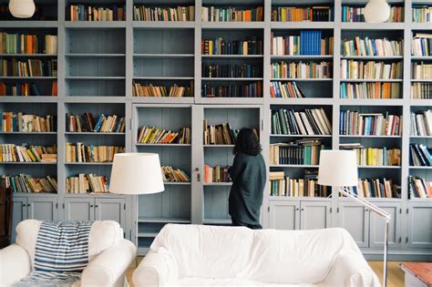 How To Organize Your Bookshelves Kelsey Smythe