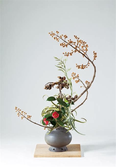 Japanese Ikebana Zen And The Art Of Flower Arranging Zayah World