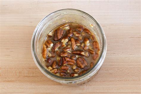 Brown Sugar And Pecan Praline Sauce Recipe